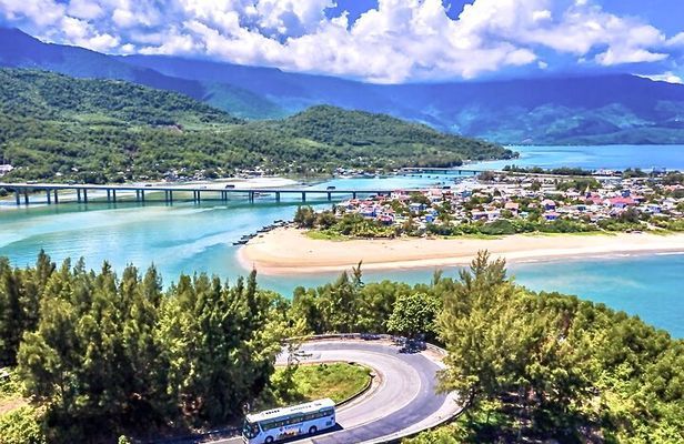 Hai Van pass private car tour from Hue Da Nang Hoi An 1Way Loop